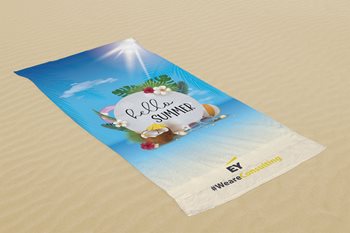 מגבת ממותגת